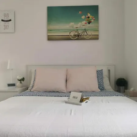 Joy Apartment *